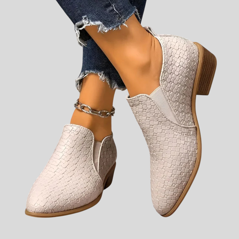 Botines bajos para mujer con textura trenzada y elásticos laterales