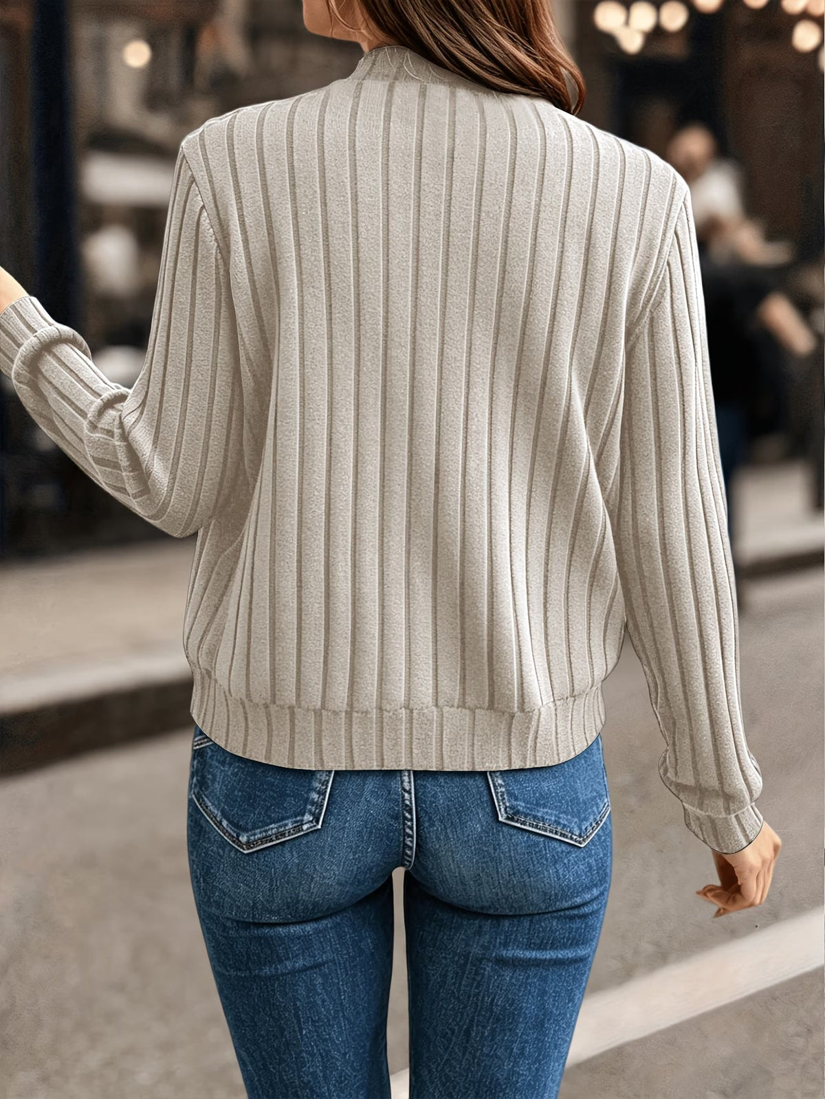 Chaqueta de mujer acanalado con cremallera y cuello estructurado