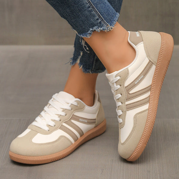 Zapatillas casuales para mujer con cordones y detalles contrastantes